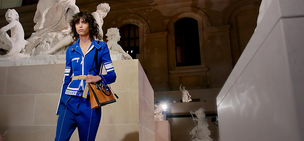 Louis Vuitton también se reordena en la pasarela: desfile